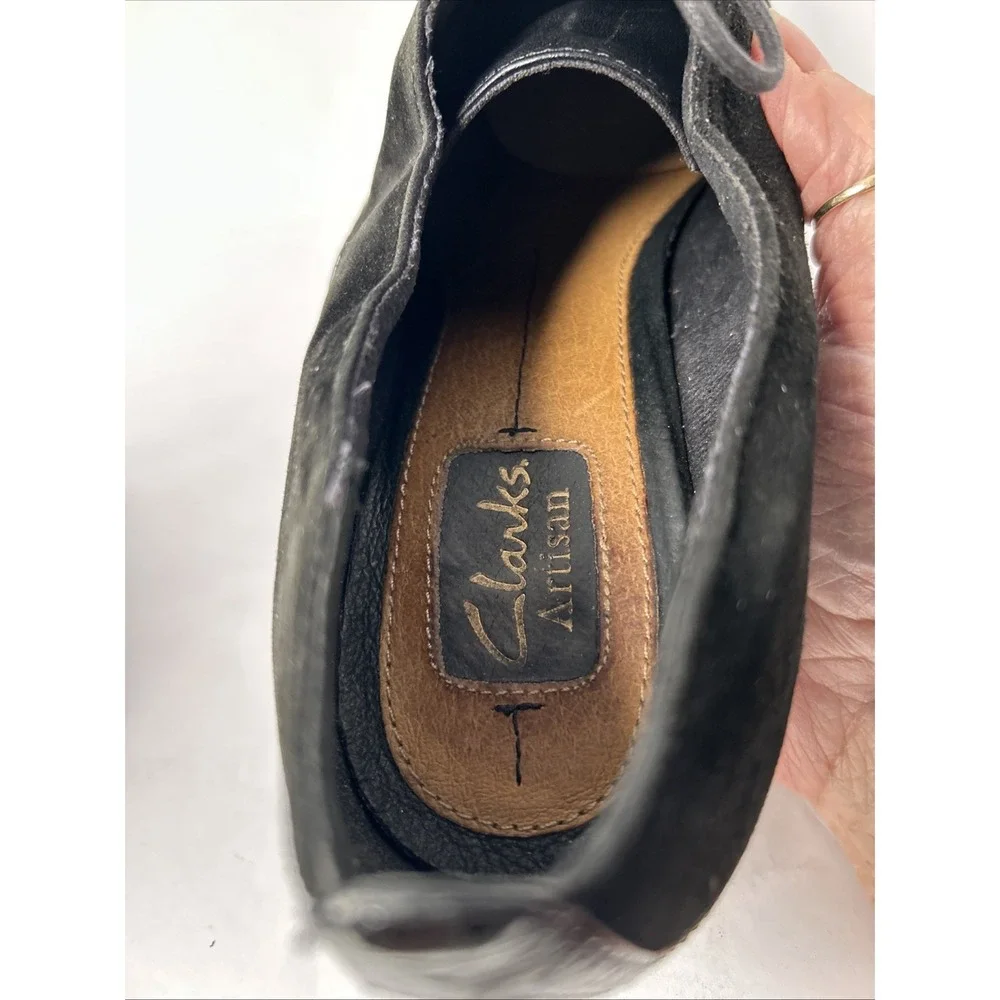 Clark's Artisan Women's Heels  With Laces Sz 8.5 M‎ Black